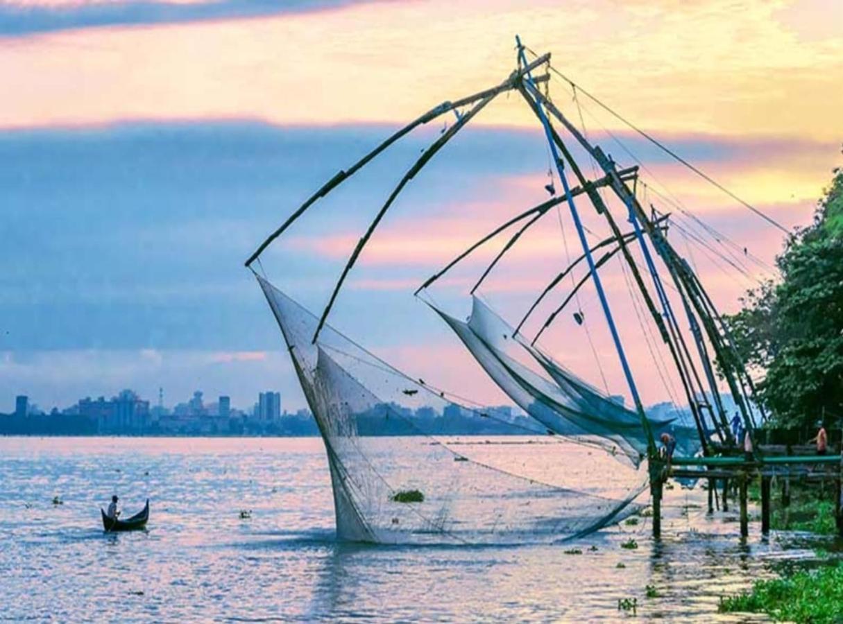 Raelyn'S Homestay Kochi Buitenkant foto