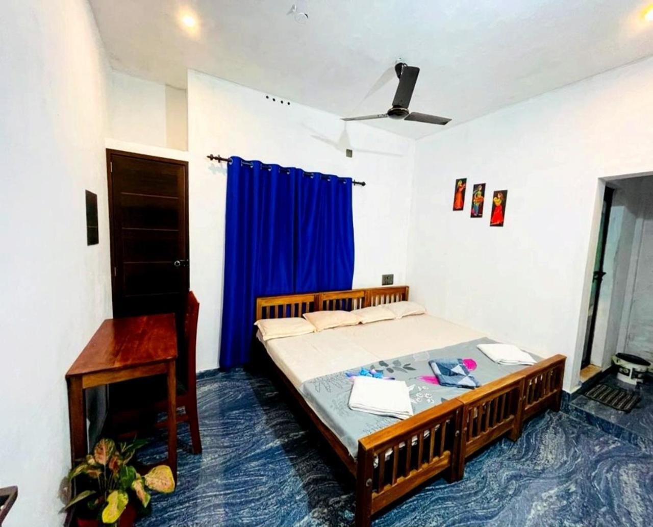 Raelyn'S Homestay Kochi Buitenkant foto
